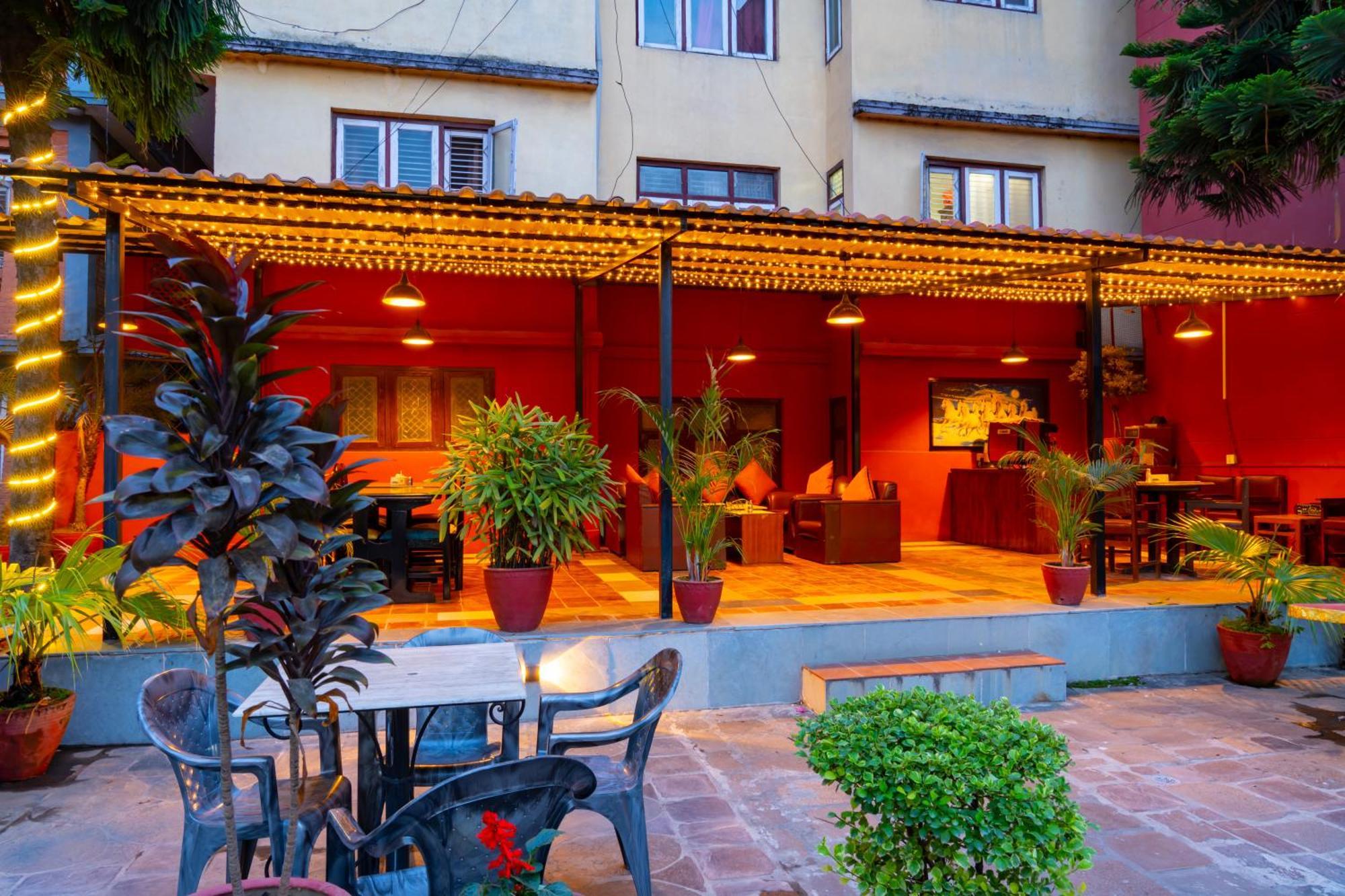 Hotel Ganesh Himal Kathmandu Exterior photo